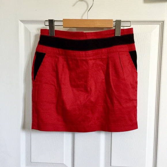 Cherry Red Colorblock Pleated Mini Skirt with pockets - Picture 1 of 3
